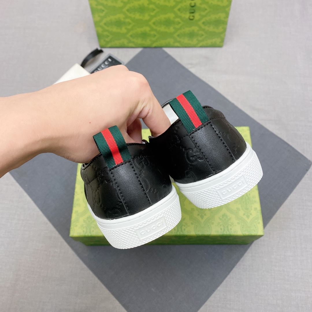 Gucci Low Shoes